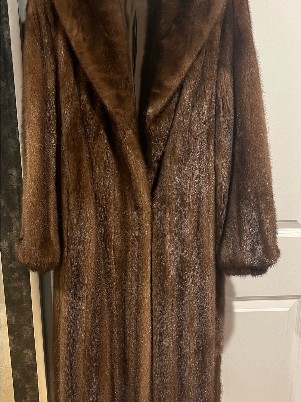 Women's Full-Length Brown Fur Coat - Classic Luxe Cape